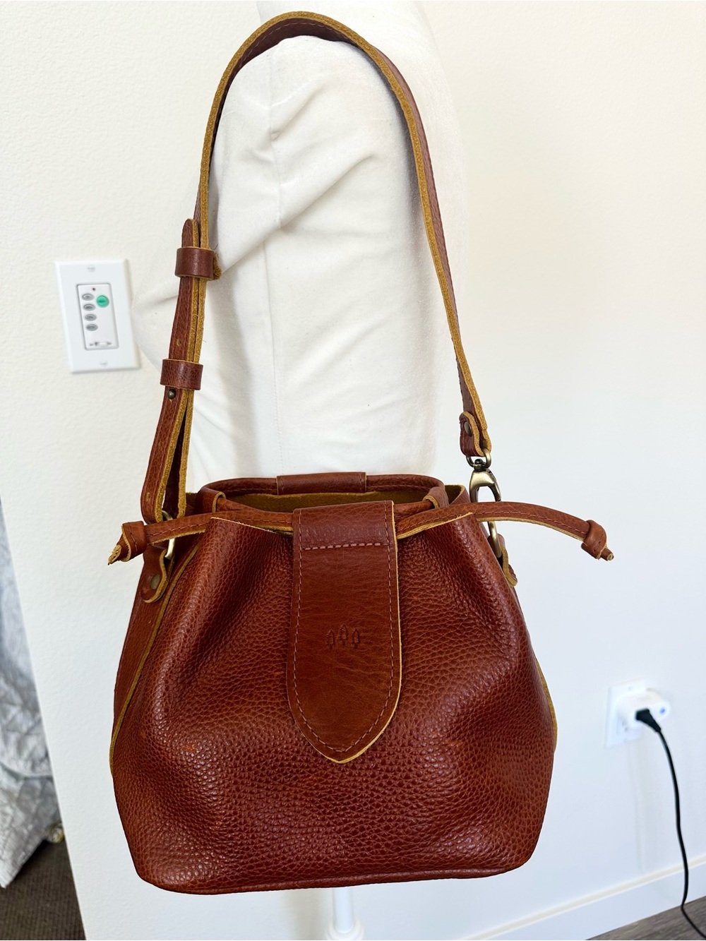 Portland Leather Goods Firefly Small Drawstring Bucket Bag Sienna Brown